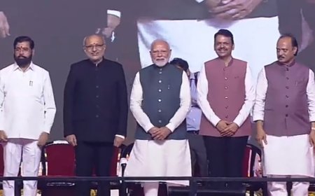 देवेंद्र फडणवीस यांनी घेतली महाराष्ट्राच्या मुख्यमंत्रीपदाची शपथ