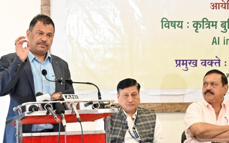 नागपूर प्रेस क्लब येथे पत्रकारांसाठी विशेष व्याख्यान आपली पत्रकारिता ‘रिअलटाईम’ करण्यासाठी ‘एआय’ उपयुक्त