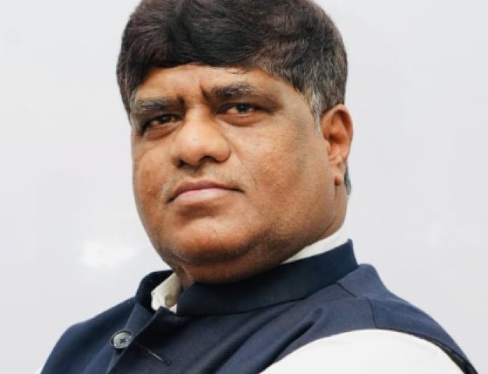 डॉ.बाबासाहेबांमुळेच जिवंतपणी सात जन्माचा स्वर्ग अनुभवला-डॉ.हुलगेश चलवादी