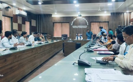 विभागीय लोकशाही दिनात 30 प्रकरणांवर सुनावणी