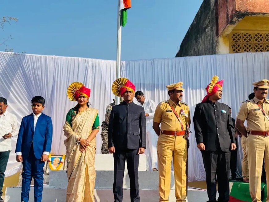 प्रजासत्ताक दिनानिमित्त शहरातील क्रिडा संकुलात पार पडला शासकीय मुख्य शासकीय ध्वजारोहण समारंभ