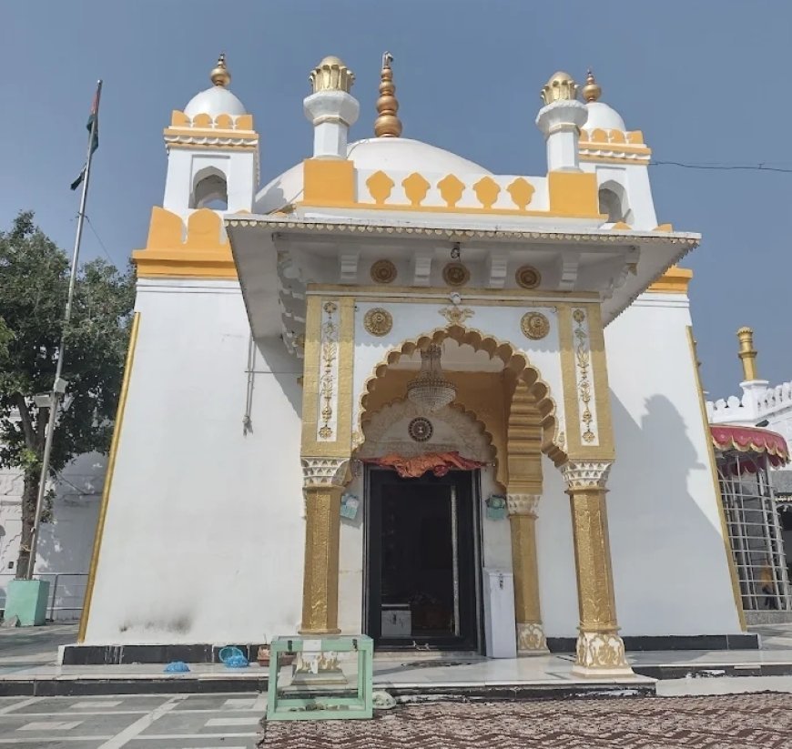 Waqf Board ordered to hold a polling letter for Hazrat Syed Zainuddin Shiraji Dargah (Committee Hadde Khuldabad)