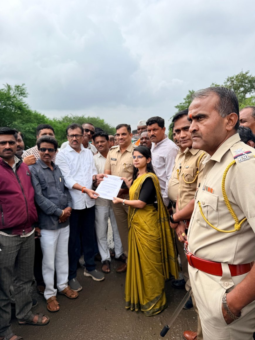 Citizens' anger in Maije Sarai village, workers expressed protest after seeing pile of moram on the road, new date of movement announced