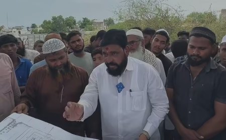 कब्रिस्तान की ज़मीन बचाने की मुहिम तेज़ एमआईएम नगरसेवक काका साहेब दामोदर काकड़े एक्शन मोड में, क्षेत्रीय नागरिकों के साथ अवैध कब्ज़े के खिलाफ़ संघर्ष